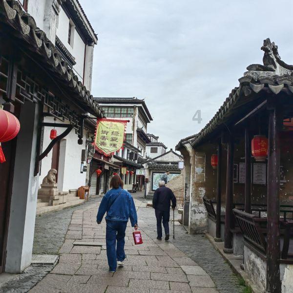 China remains world\'s top manufacturing hub for 14 years